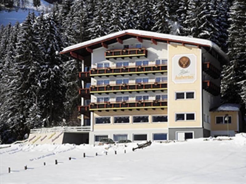 Hotel Hubertus Fügen Exterior foto